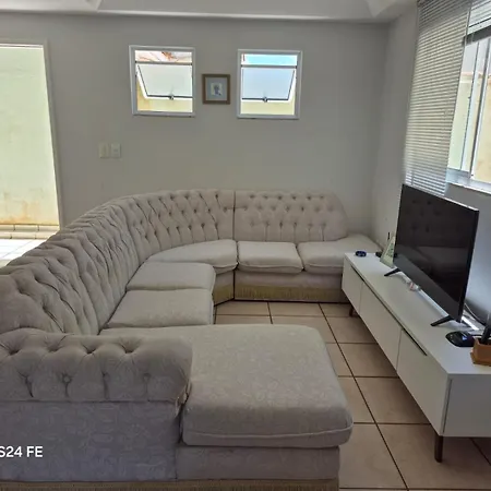 Cabo Frio- Casa pé na areia - Suíte vista mar- Garagem coberta privativa 2 vagas - Hospedagem para até 10 pessoas-2